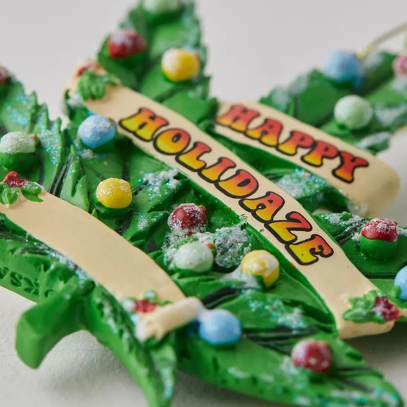 Urban Outfitters Happy Holidaze Leaf Ornament - Picture 3 of 5